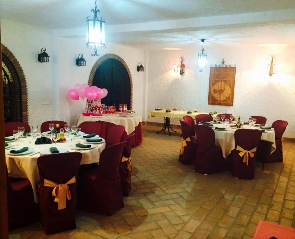 Hotel Cortijo Las Grullas Беналуп Касас Виехас Екстериор снимка