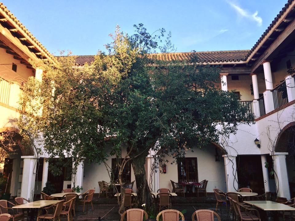 Hotel Cortijo Las Grullas Беналуп Касас Виехас Екстериор снимка